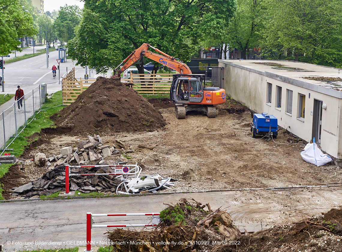 09.05.2022 - Baustelle am Haus für Kinder in Neuperlach